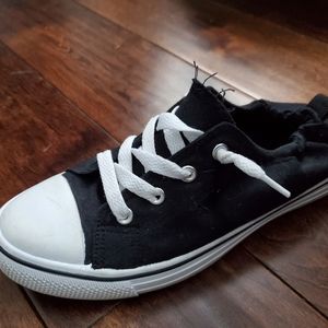 Black sneakers size 7 women's worn one time By Soulmates friend